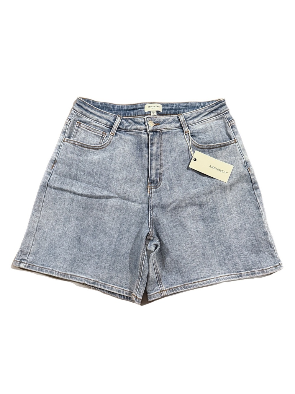 Anniewear Light Wash Denim High-Rise 90’s Mom Jean Shorts